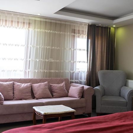 Cnr Otel Airport Стамбул Экстерьер фото