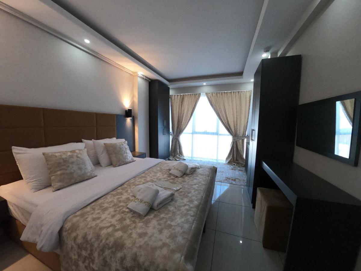 Cnr Otel Airport Стамбул Экстерьер фото